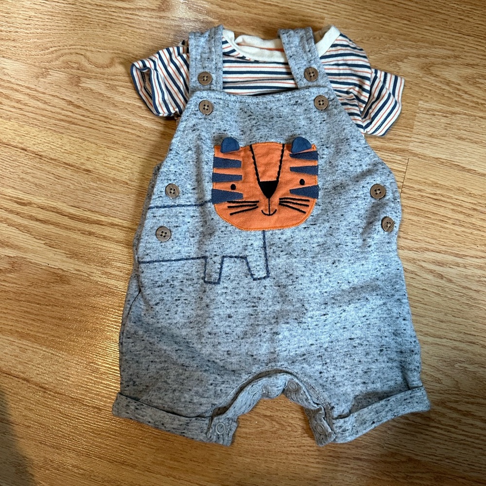 Primark Tiger Shorts Overall Set